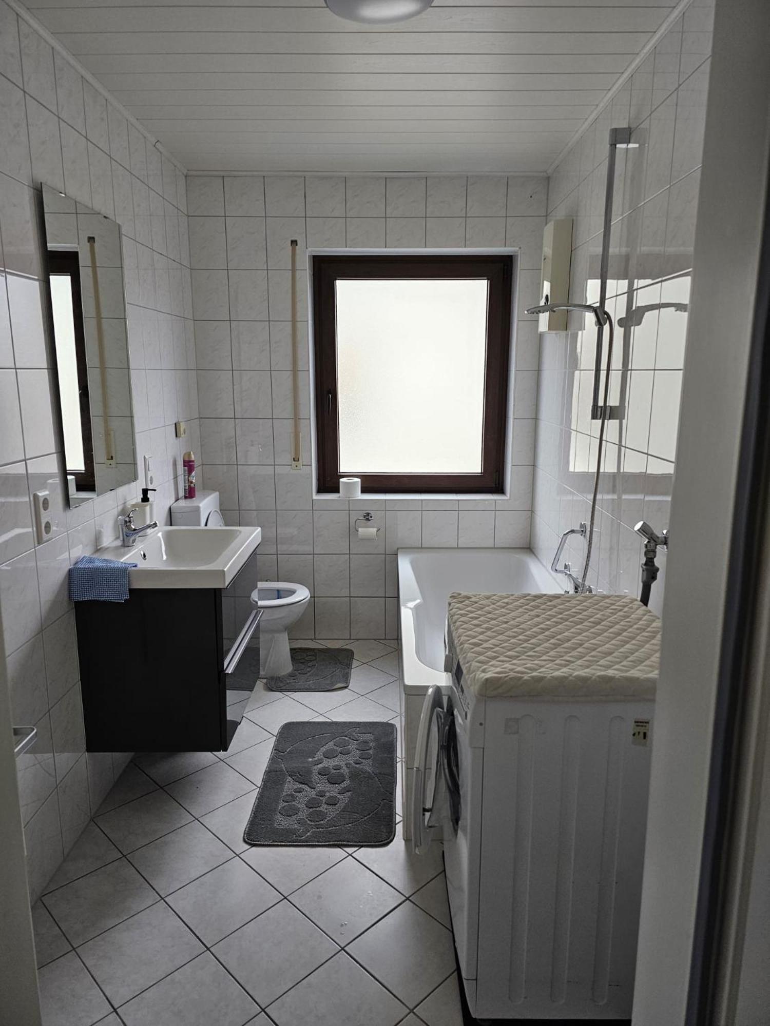 Gemuetliche Ferienwohnung Mulheim-Karlich Luaran gambar