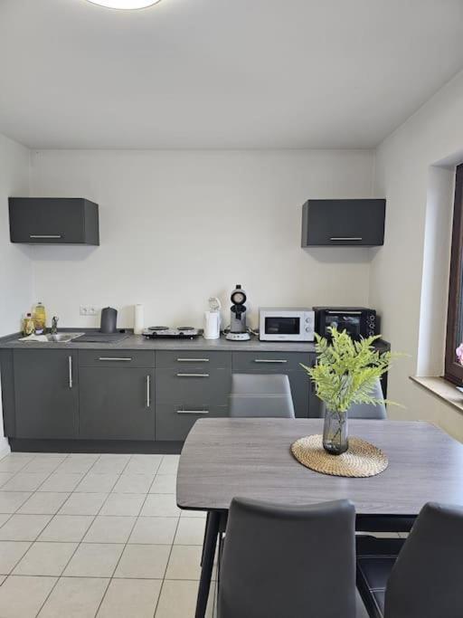 Gemuetliche Ferienwohnung Mulheim-Karlich Luaran gambar
